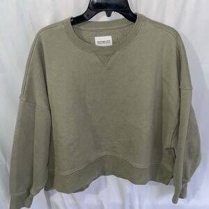 Abercrombie & Fitch Soft A&F Max Essentials Crop Crewneck Sweatshirt L/XL